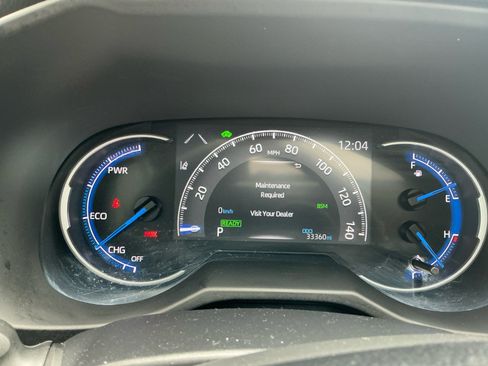 Used 2024 Toyota RAV4 XLE w/ Convenience Package AWD/4WD image 9