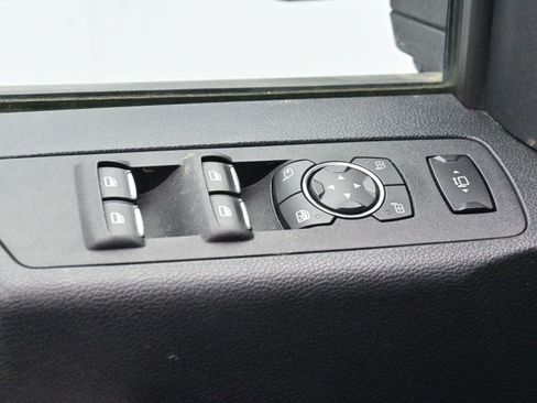 Used 2019 Ford F250 Lariat w/ Lariat Ultimate Package image 12