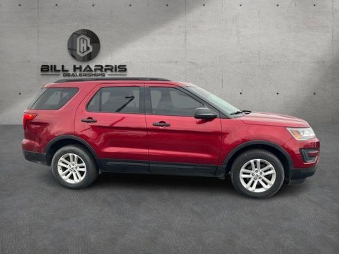 Used 2017 Ford Explorer FWD image 4
