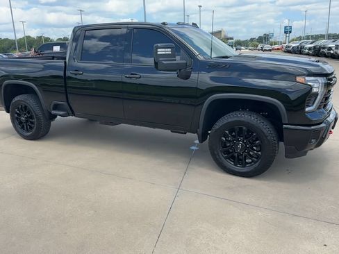 Used 2026 Chevrolet Silverado 2500 LTZ w/ Trail Boss Package AWD/4WD image 3