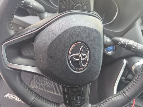 Used 2021 Toyota RAV4 XSE w/ XSE Grade Weather Package AWD/4WD image 42