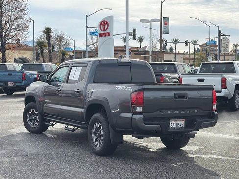 Used 2019 Toyota Tacoma TRD Off-Road image 5