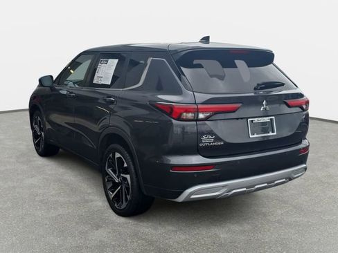 Used 2024 Mitsubishi Outlander SE AWD/4WD image 7