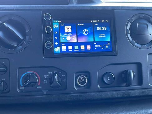 Used 2009 Ford E-350 and Econoline 350 XL image 26