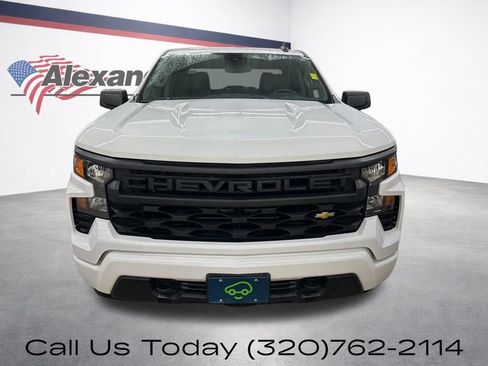 Used 2023 Chevrolet Silverado 1500 Custom AWD/4WD image 2