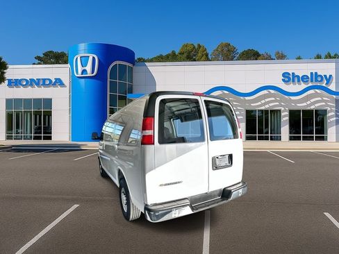 Used 2024 Chevrolet Express 2500 w/ Driver Convenience Package image 6