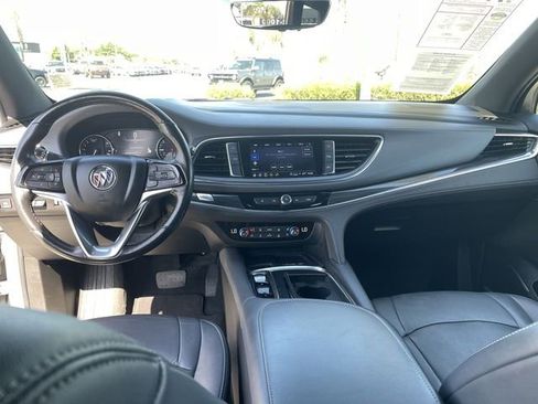Used 2022 Buick Enclave Premium image 19