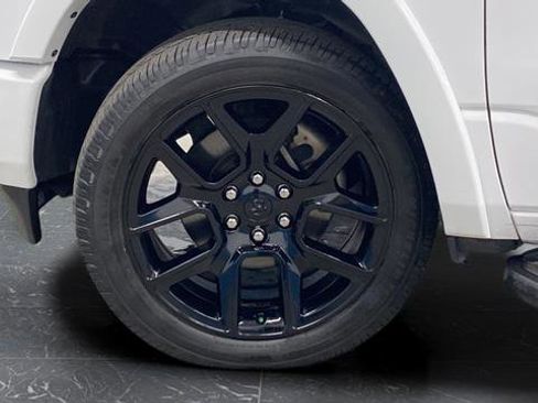 Used 2021 RAM 1500 Laramie AWD/4WD image 43