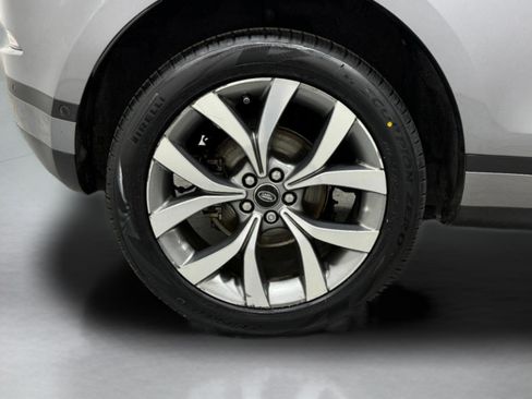 Used 2020 Land Rover Range Rover Evoque SE image 8