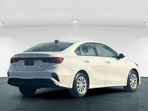 Used 2022 Kia Forte Sedan image 7