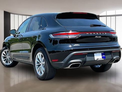 Used 2025 Porsche Macan image 4