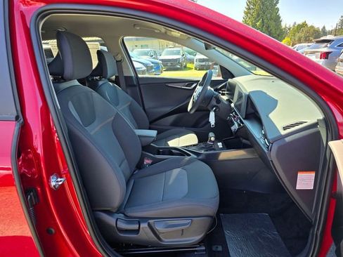New 2026 Kia Niro LX FWD image 8