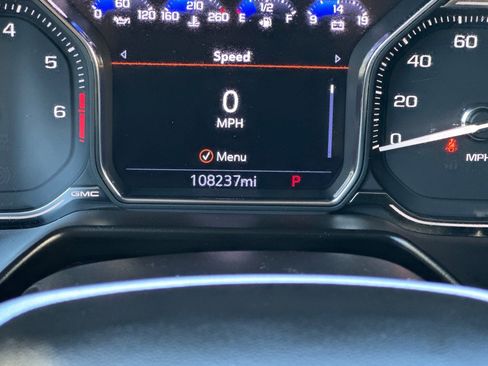 Used 2021 GMC Yukon XL SLT w/ Rear Media and Nav Package image 27