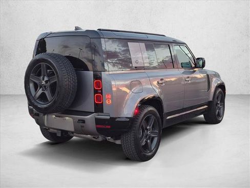 Used 2024 Land Rover Defender 110 X-Dynamic SE AWD/4WD image 5