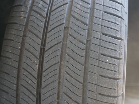 Used 2020 Chevrolet Bolt LT image 34