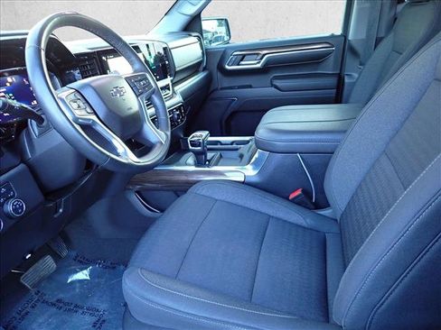 Used 2023 Chevrolet Silverado 1500 LT Trail Boss w/ Protection Package AWD/4WD image 11