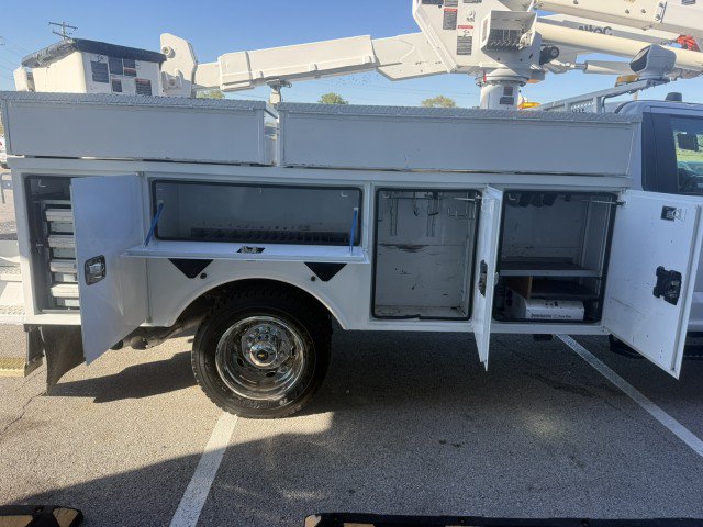 Used 2019 Ford F550 4x4 Regular Cab Super Duty image 18
