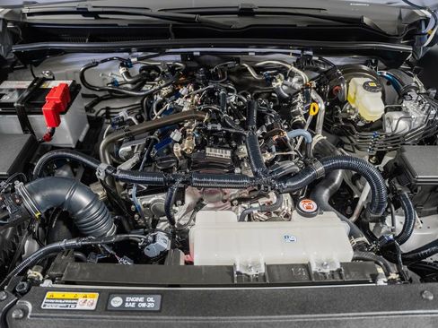 Certified 2025 Toyota 4Runner SR5 image 19