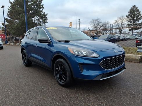 Certified 2022 Ford Escape SE image 3