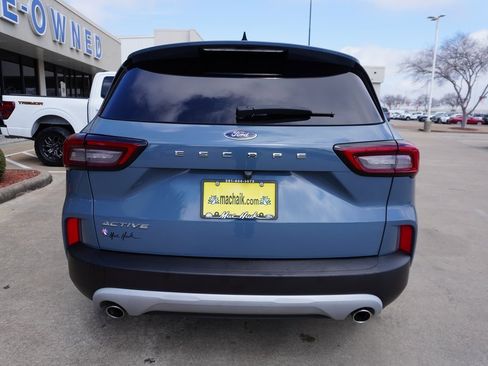 Used 2023 Ford Escape Active image 5
