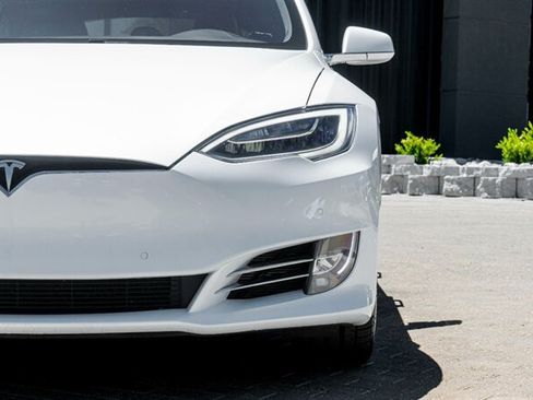 Used 2020 Tesla Model S Performance AWD/4WD image 10