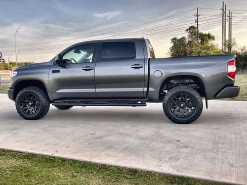 Used 2020 Toyota Tundra Platinum image 4
