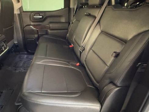 Used 2019 GMC Sierra 1500 SLT w/ SLT Premium Package image 33