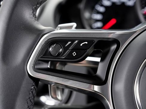 Used 2025 Porsche 718 Cayman image 13