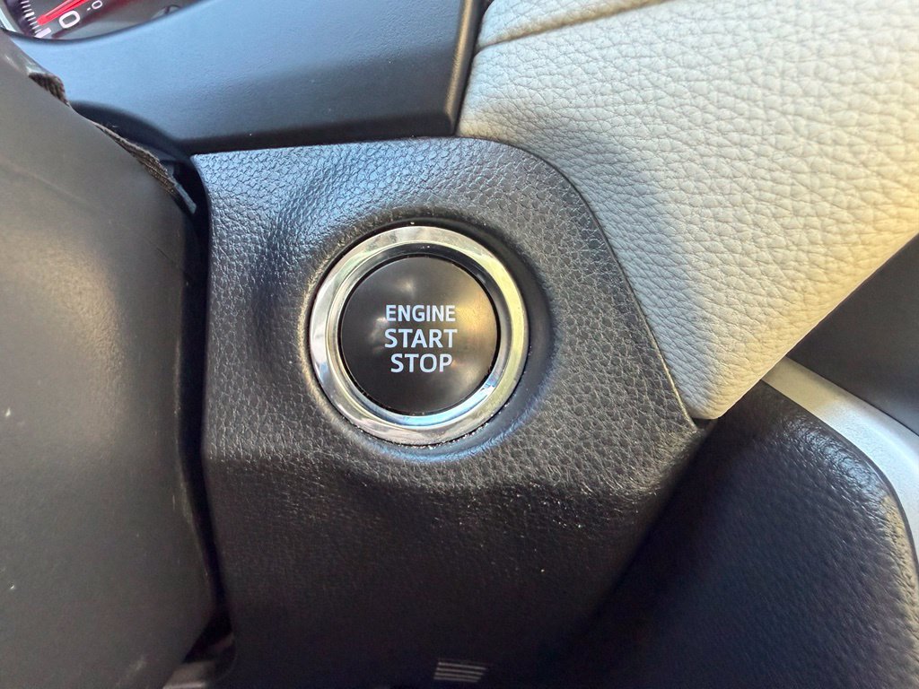 Used 2022 Toyota RAV4 XLE Premium AWD/4WD image 14