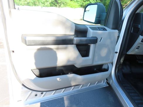 Used 2020 Ford F150 XL w/ Equipment Group 101A Mid RWD image 18