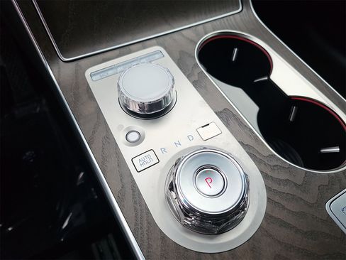 Certified 2025 Genesis GV80 3.5T Advanced image 21