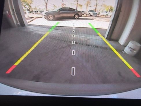 Certified 2021 Jeep Cherokee Latitude Plus image 21