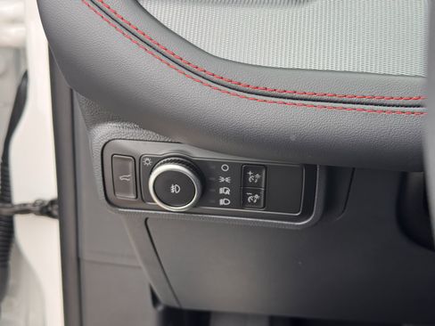 New 2026 Ford Explorer ST-Line w/ ST-Line Street Pack image 14