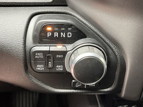 Used 2019 RAM 1500 Big Horn AWD/4WD image 25