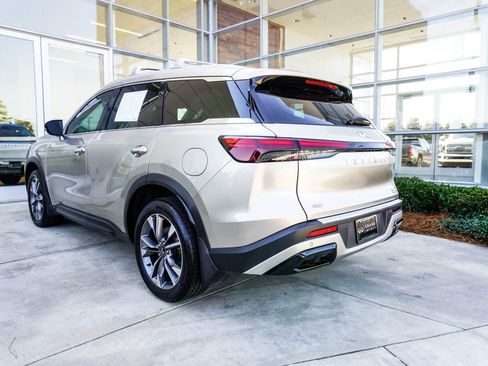 Used 2023 INFINITI QX60 Luxe w/ Cargo Package AWD/4WD image 11
