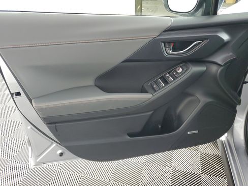 Used 2025 Subaru Crosstrek 2.5i Limited w/ Crosstrek Mirror Package image 29