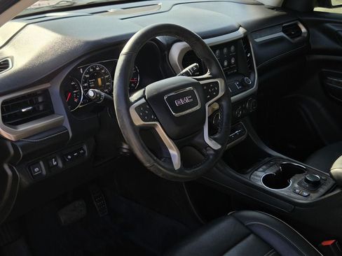 Certified 2023 GMC Acadia Denali w/ Denali Technology Package FWD image 17