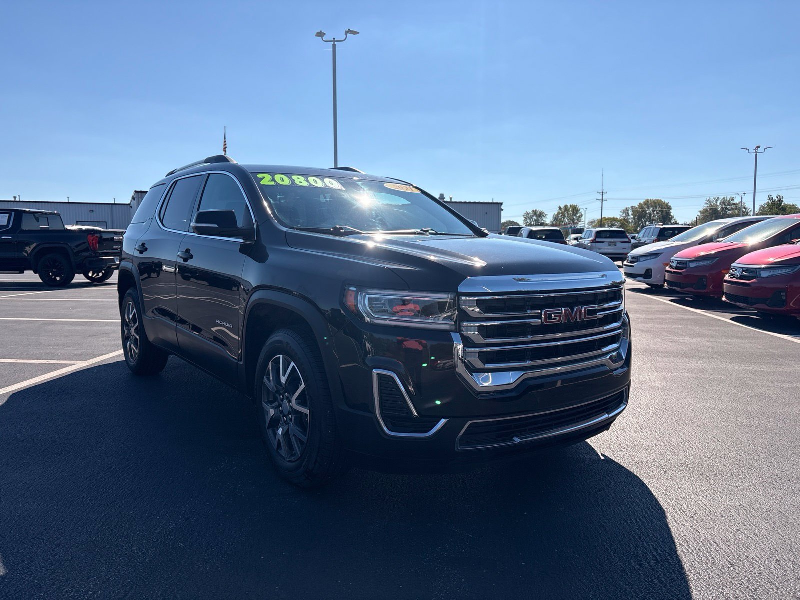 Used 2021 GMC Acadia SLE w/ Driver Convenience Package FWD image 9