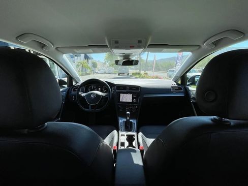 Used 2019 Volkswagen e-Golf SEL Premium image 14