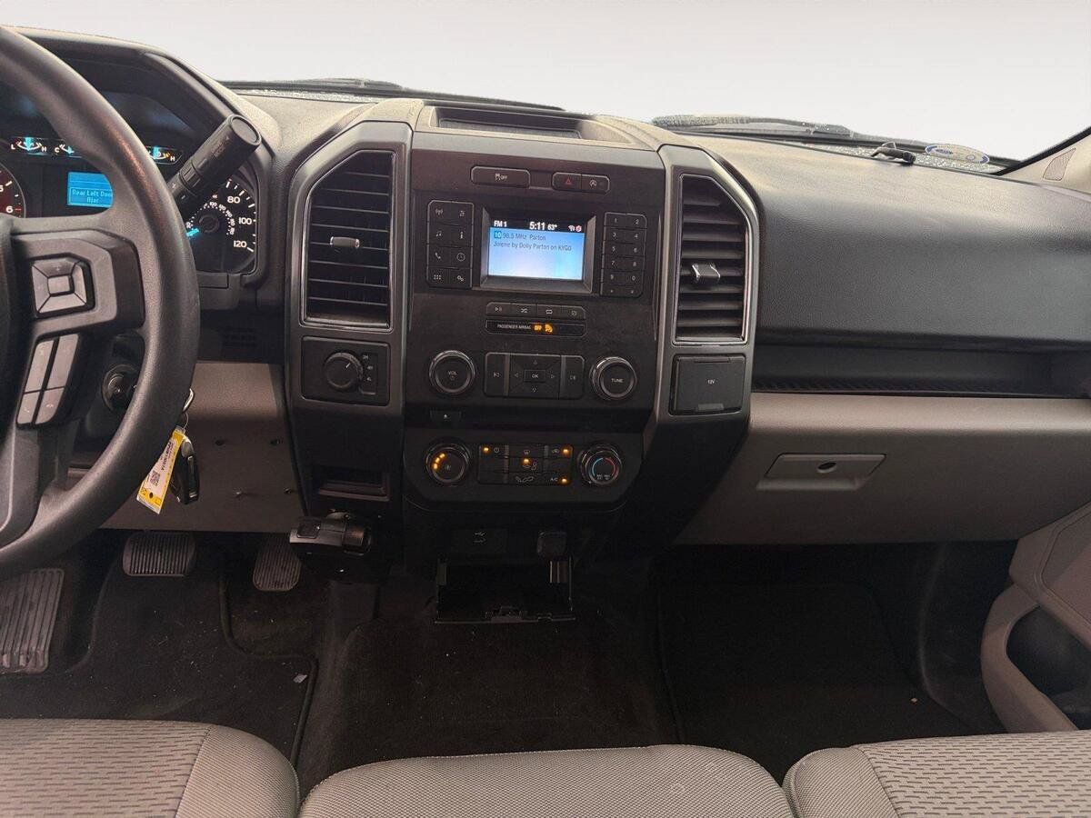 Used 2018 Ford F150 XLT AWD/4WD image 11