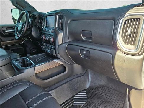 Used 2023 Chevrolet Silverado 2500 High Country w/ Z71 Off-Road Package image 21