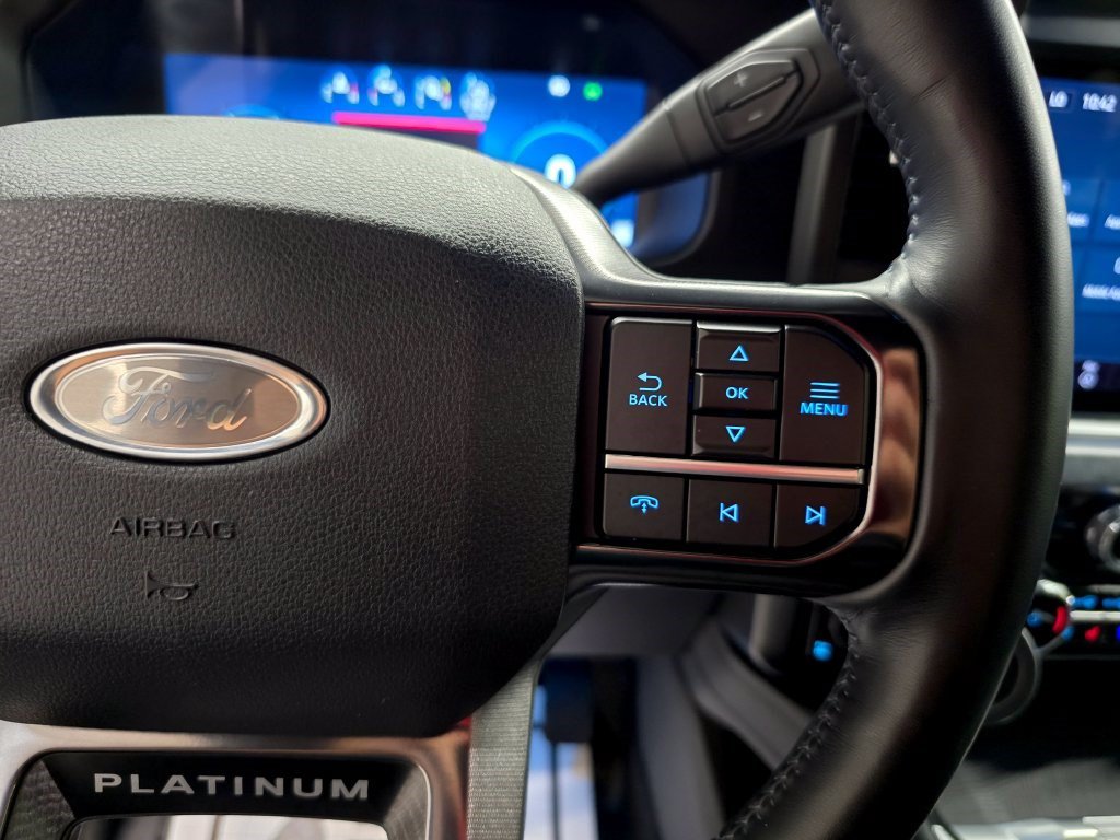 Used 2025 Ford F350 Platinum w/ FX4 Off-Road Package AWD/4WD image 24