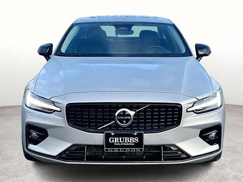 Used 2024 Volvo S60 B5 Plus image 5