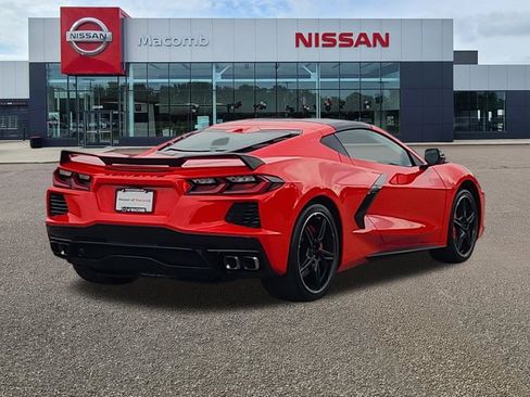 Used 2020 Chevrolet Corvette Stingray Preferred Cpe w/ 2LT Preferred Equipment Group RWD image 7
