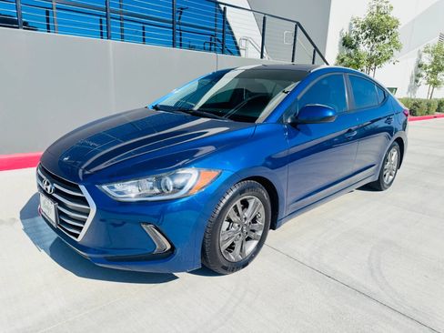 Used 2018 Hyundai Elantra Value Edition FWD image 3