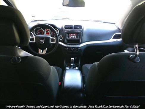 Used 2020 Dodge Journey SE w/ SE Popular Equipment Group image 37