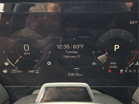 Used 2025 GMC Yukon XL Denali w/ Denali Reserve Package image 18