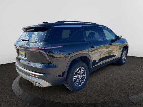 Used 2026 Chevrolet Traverse LT AWD/4WD image 6
