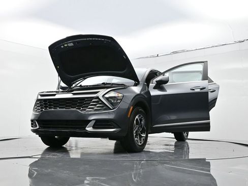 Used 2023 Kia Sportage LX image 29