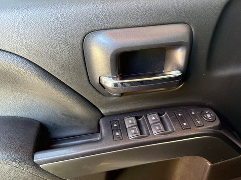 Used 2018 Chevrolet Silverado 1500 LT w/ All Star Edition AWD/4WD image 11